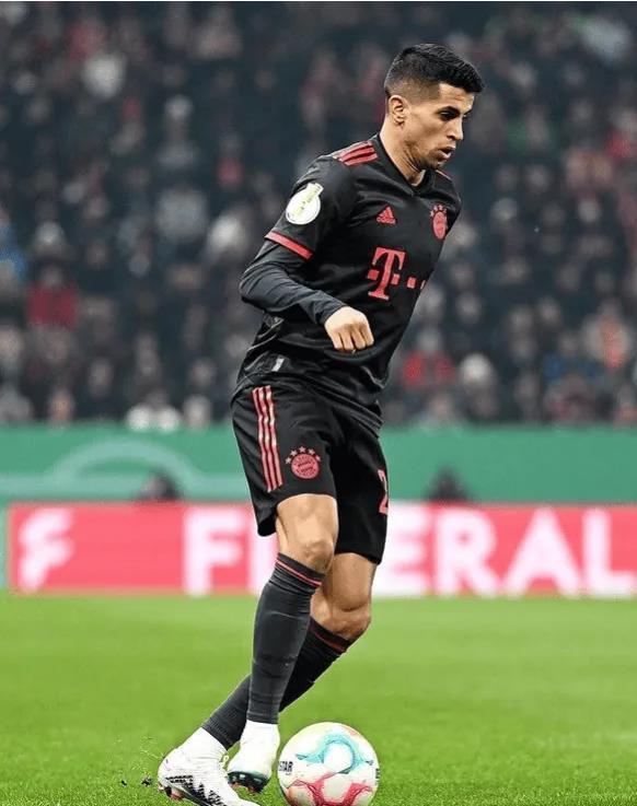  拜仁千万新援首秀表现平平  