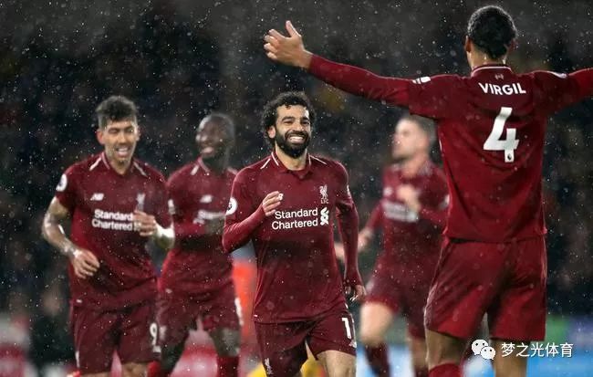  萨拉赫传射建功利物浦终结曼城不败  